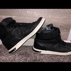 Men’s true religion shoes, worn gently. Flawless